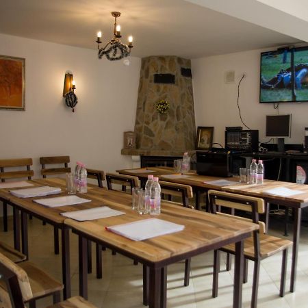 Family Hotel Virgin 리바리차 외부 사진